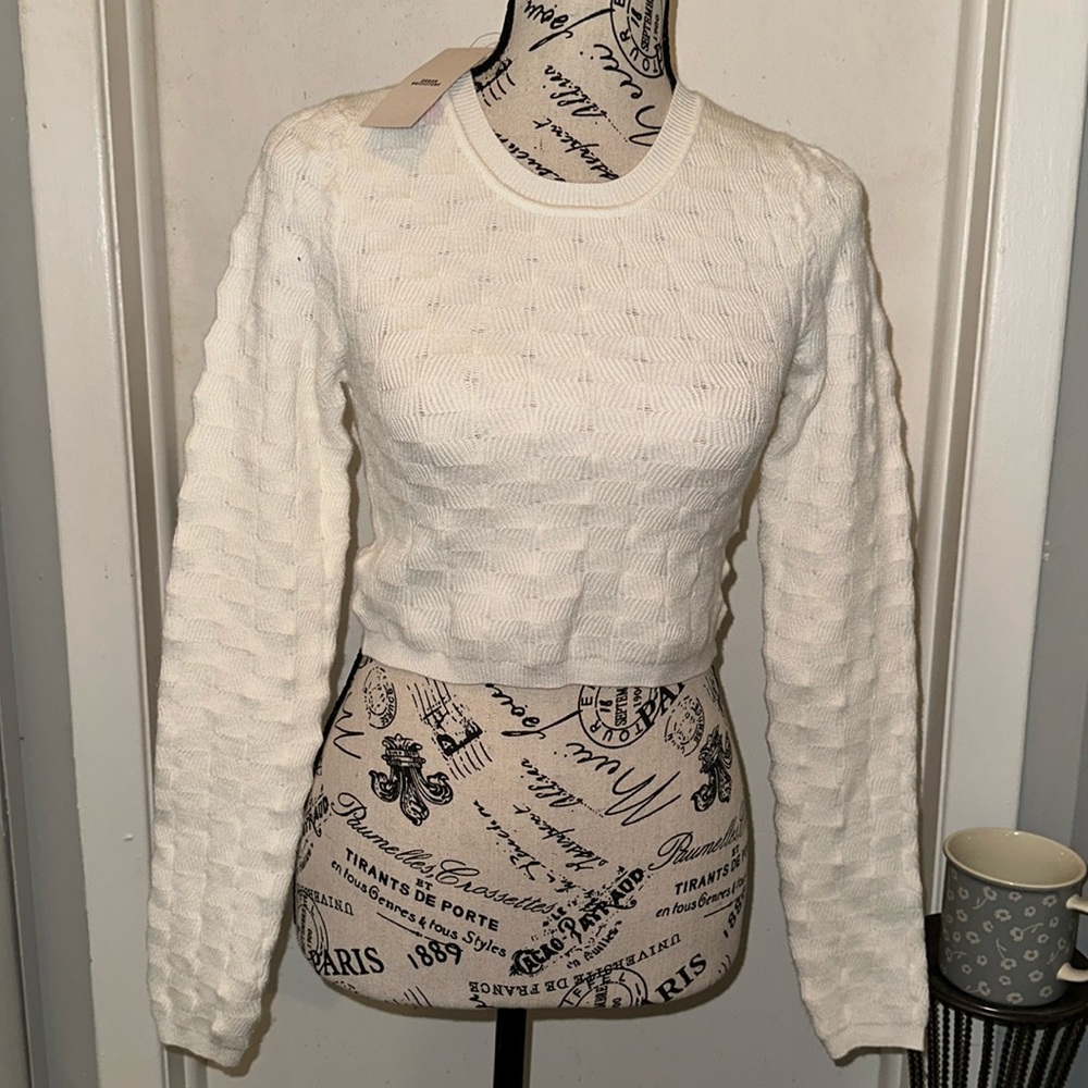 Urban outfitters white knit sweater- cropped, long sleeve NWT - SZ XS - soft